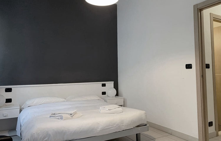 Cucina con lavastoviglie